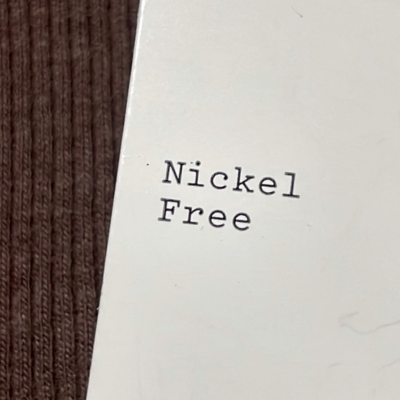 🧅 ‼️ SOLD ‼️ {FREE} a new day Rose Gold Teardrop Hoops - Picture 2 of 4